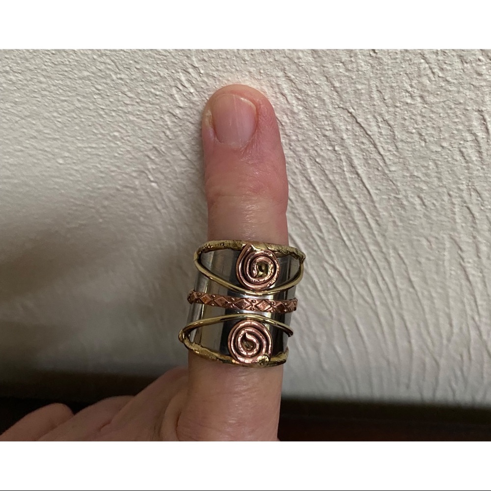 Nwot. Mixed Metal Adjustable Ring. - image 4